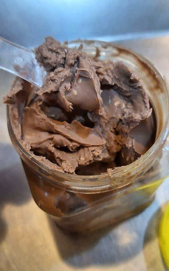 کرم کنجدشکلاتی ۴۰۰ گرمی