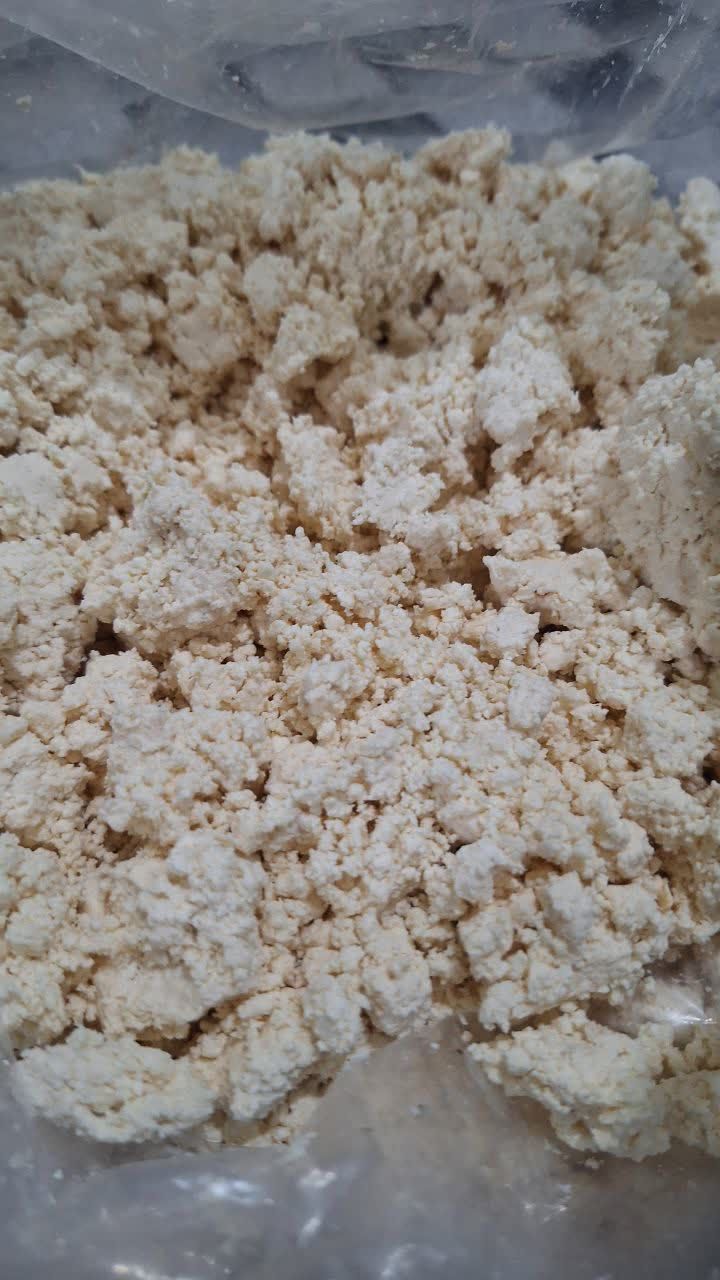 ماست پوستی محلی یک کیلویی